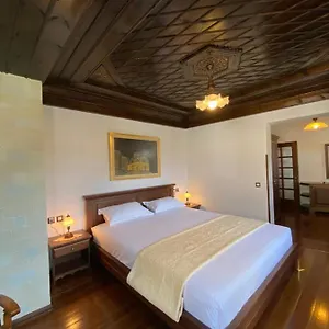 Boutique Muzaka Hotel Berat